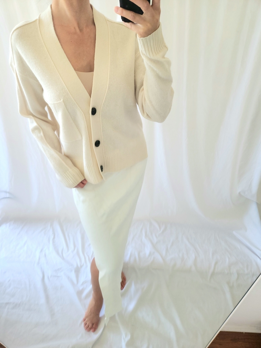 Everlane Wool Cream V‑Neck Button Cardigan